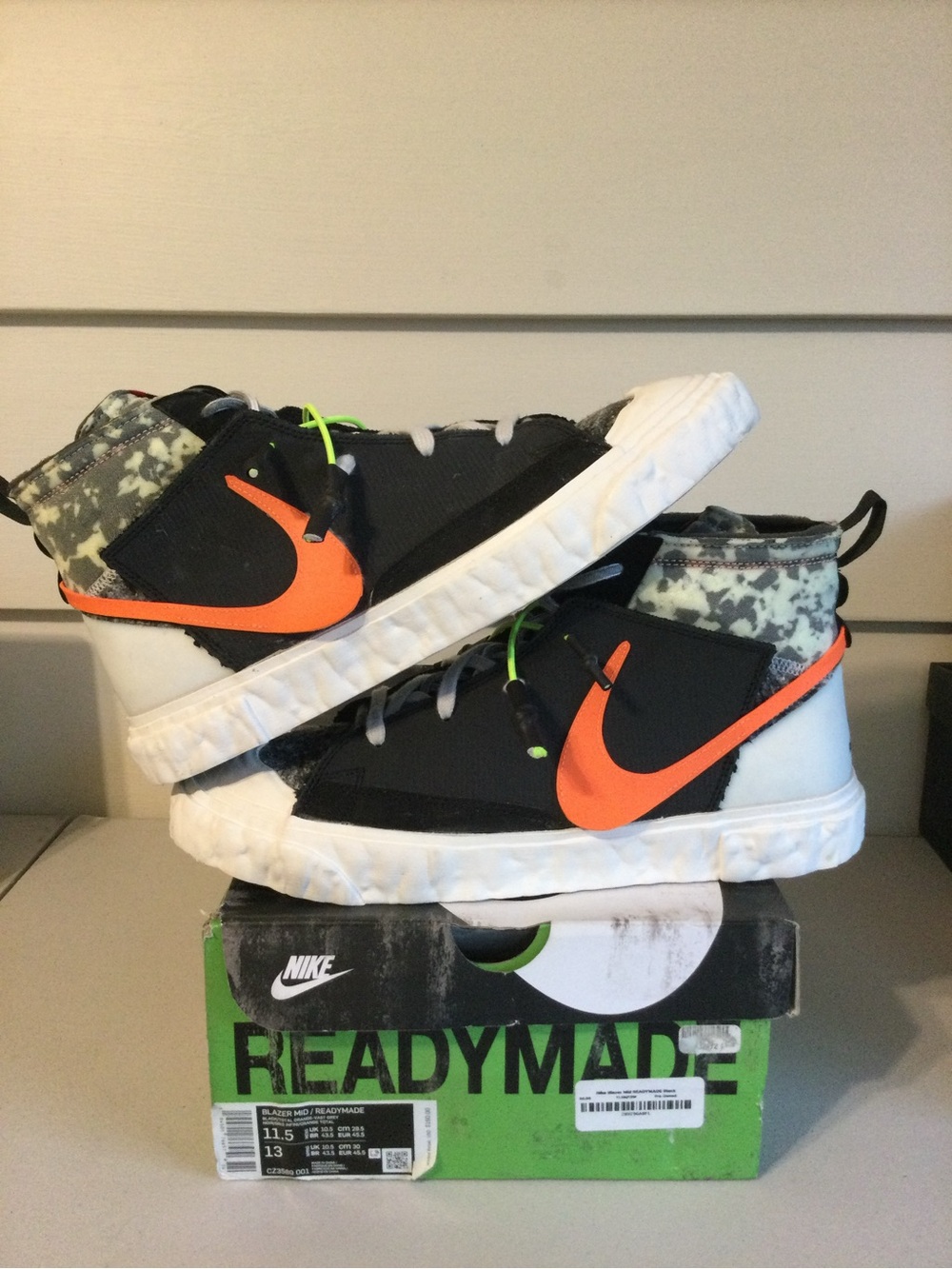 Nike Blazer Mid men’s ReadyMade Black White Neon Green Sneaker - Picture 2 of 5
